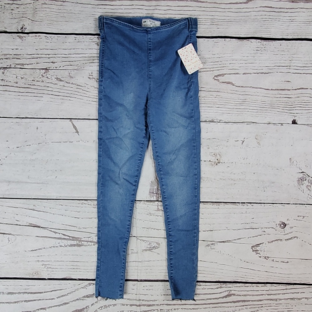 Free People High Rise Jeggings Blue frayed skinny